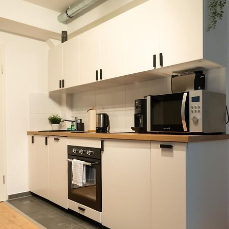 Hamburg City Apartment For 4 Exteriör bild